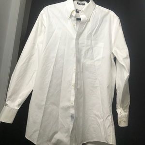 White dress shirt